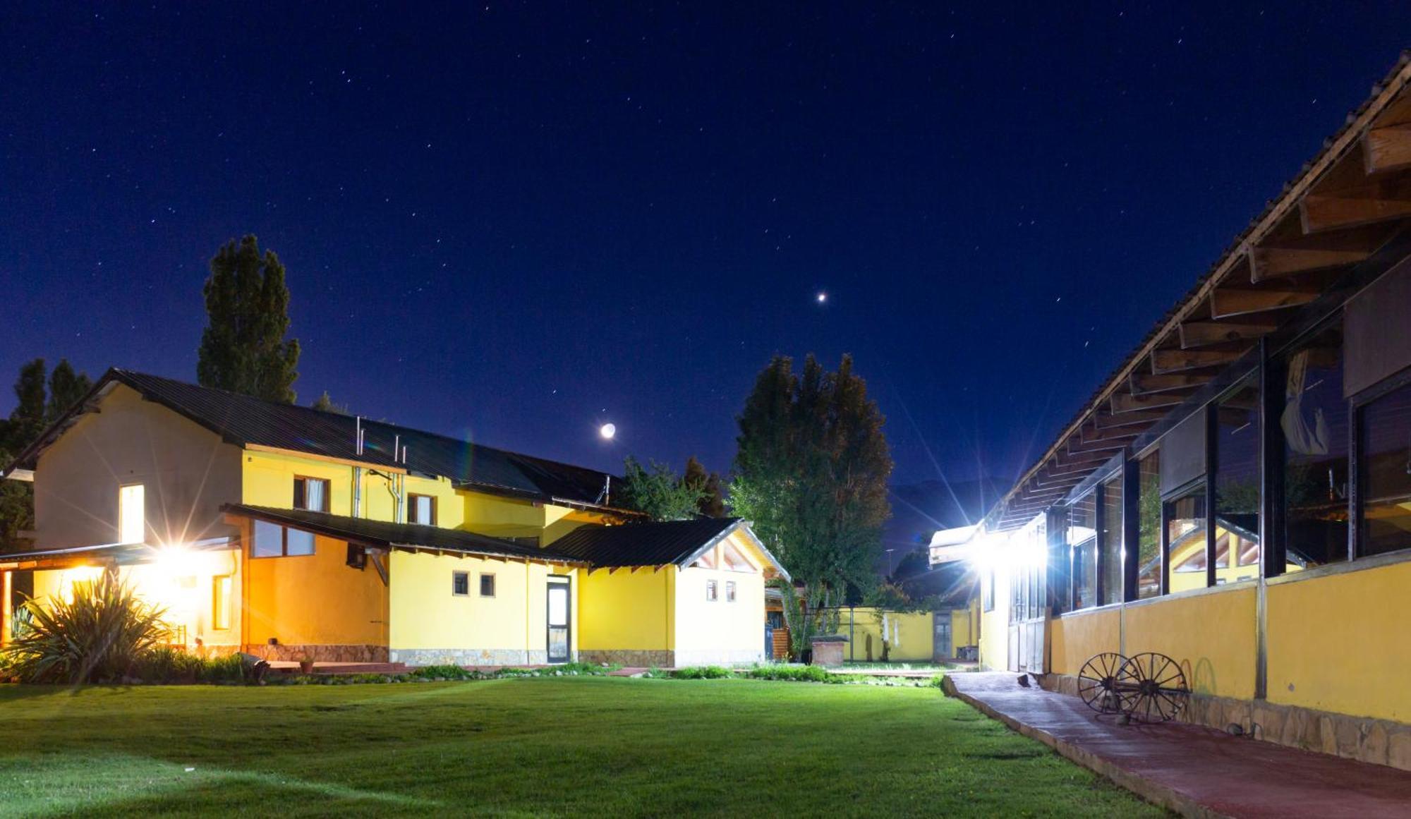 Corinto Hostel El Bolsón Buitenkant foto
