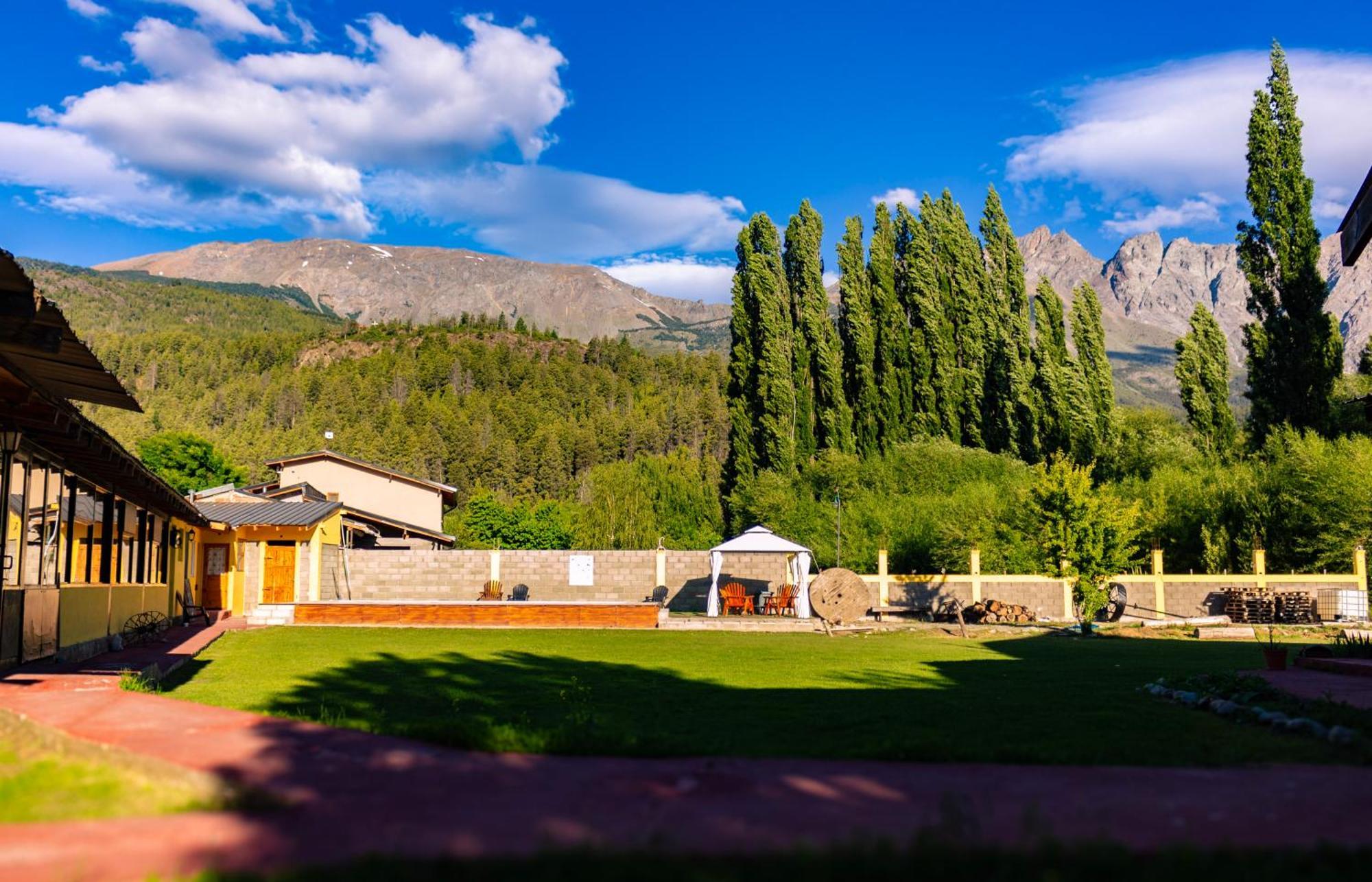 Corinto Hostel El Bolsón Buitenkant foto